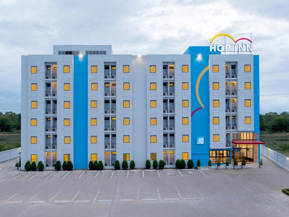 Hop Inn Nakhon Pathom Exterior foto